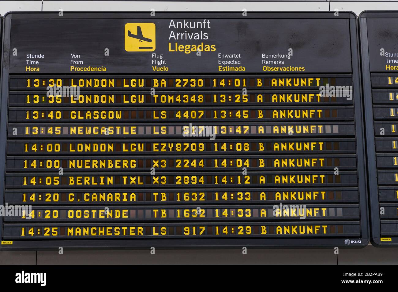 Arrivals announcement board at Reina Sofia