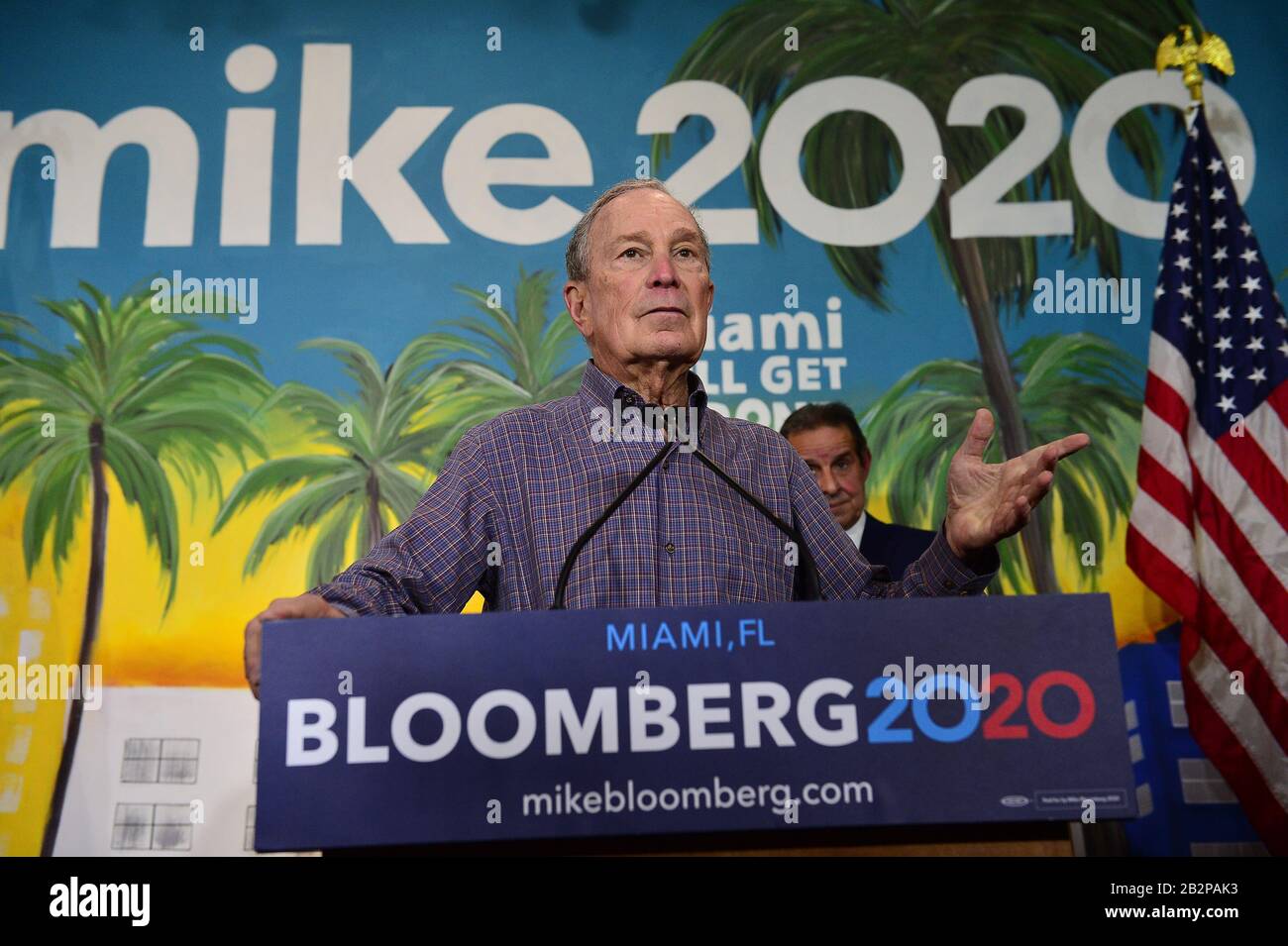 Miami, Florida, USA. 03rd Mar, 2020. Democratic presidential candidate, former New York City mayor Mike Bloomberg makes a stop at one of his campaign offices in the Little Havana neighborhood on March 3, 2020 in Miami, Florida. Bloomberg continues to campaign as voters cast their ballots in 14 states and American Samoa on what is known as Super Tuesday. Credit: Mpi10/Media Punch/Alamy Live News Stock Photo