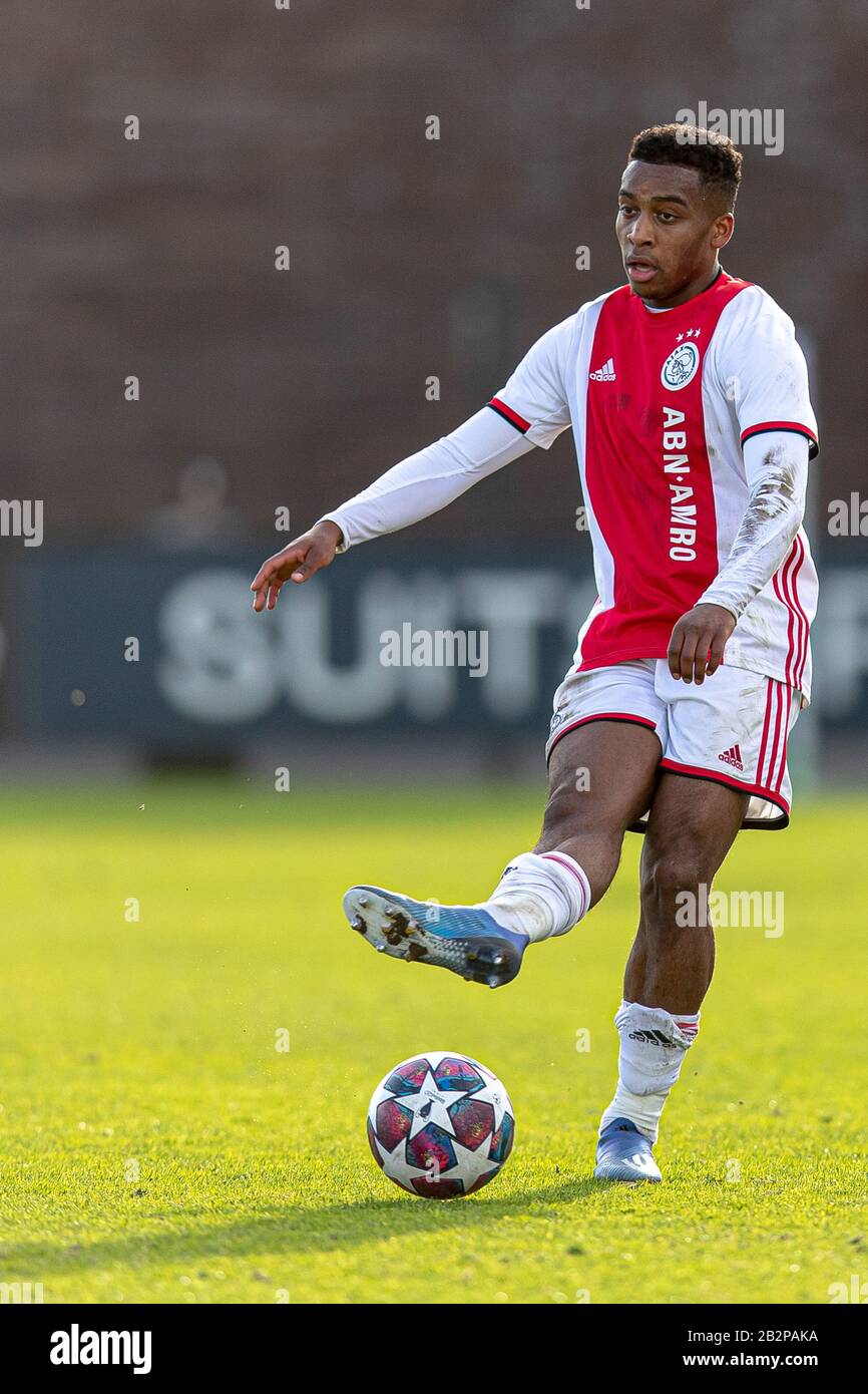 Amsterdam 03 03 2020 Sportpark De Toekomst Youth League Season 2019 2020 Player Of Ajax Quinten Timber During The Game Ajax Atletico Madrid U19 Stock Photo Alamy