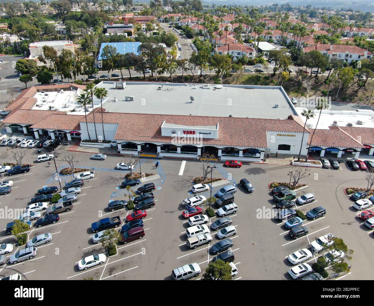 Aerial view of Vons upermarket chain owned by Albertsons in Rancho ...