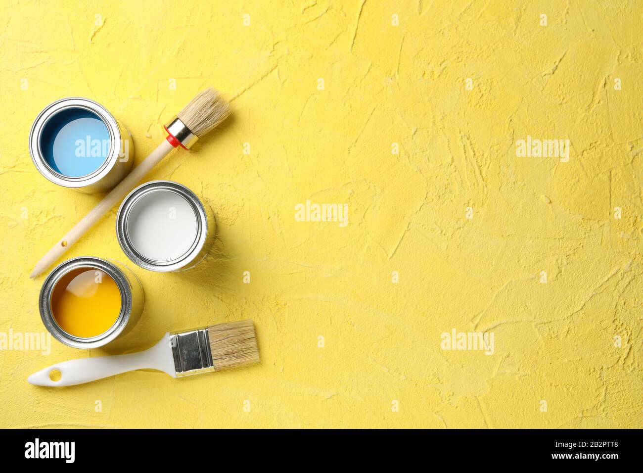 Gallon paint cans hi-res stock photography and images - Alamy