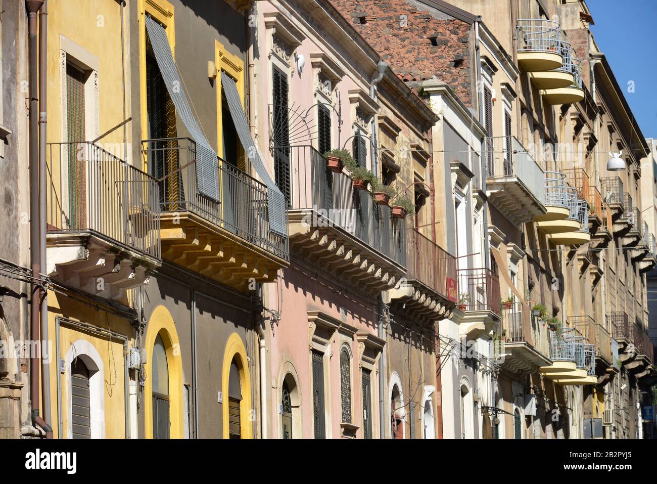 Hausfassaden, Catania, Sizilien, Italien Stock Photo