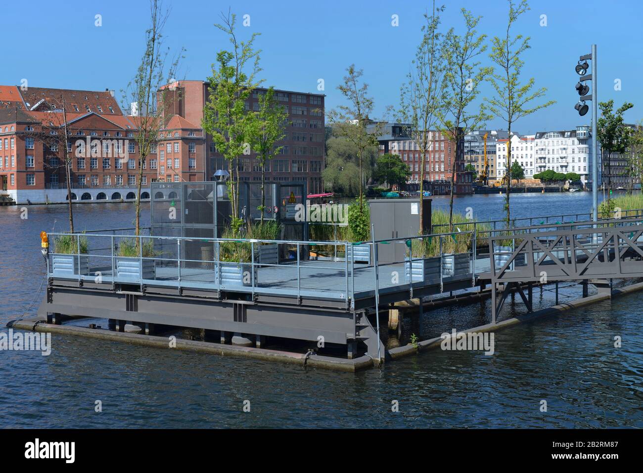 Luritec Abwasserbecken, Stralauer Allee, Friedrichshain, Berlin, Deutschland Stock Photo