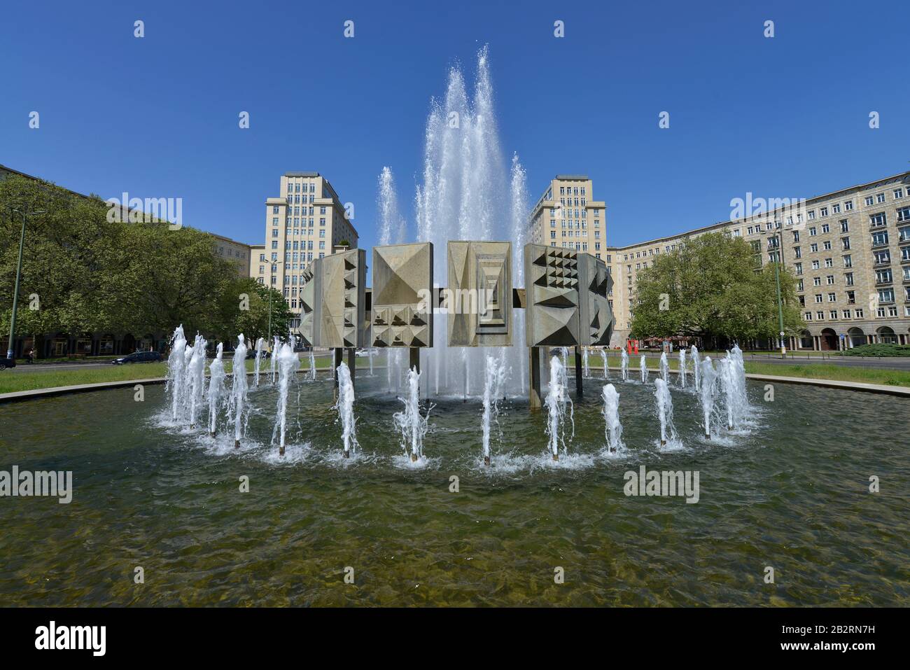 Brunnen, Strausberger Platz, Friedrichshain, Berlin, Deutschland Stock Photo