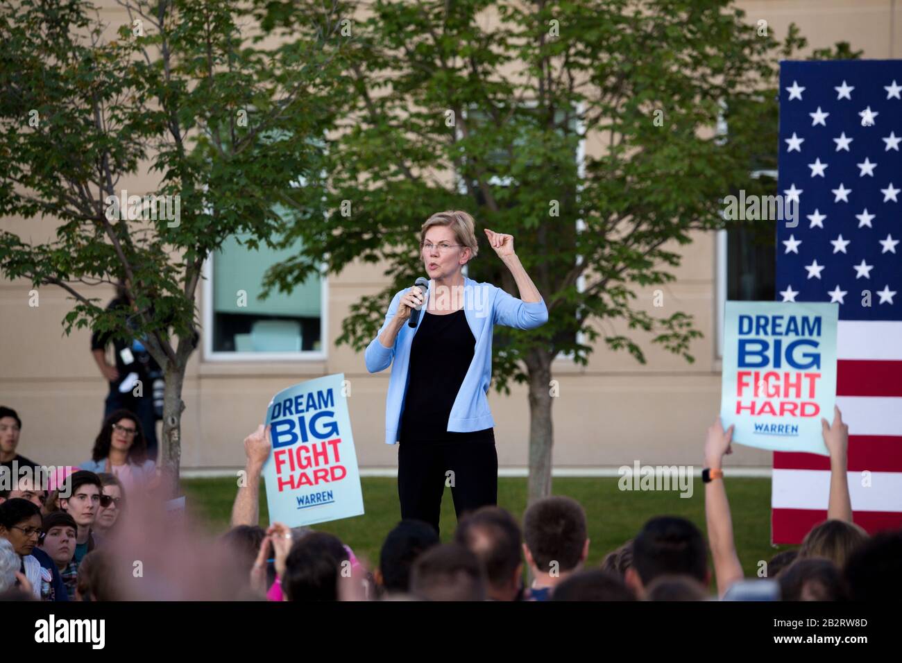 ST PAUL, UNITED STATES - Aug 19, 2019: Elizabeth Warren holds rally at Macalester College promoting her presidential campaign Stock Photo