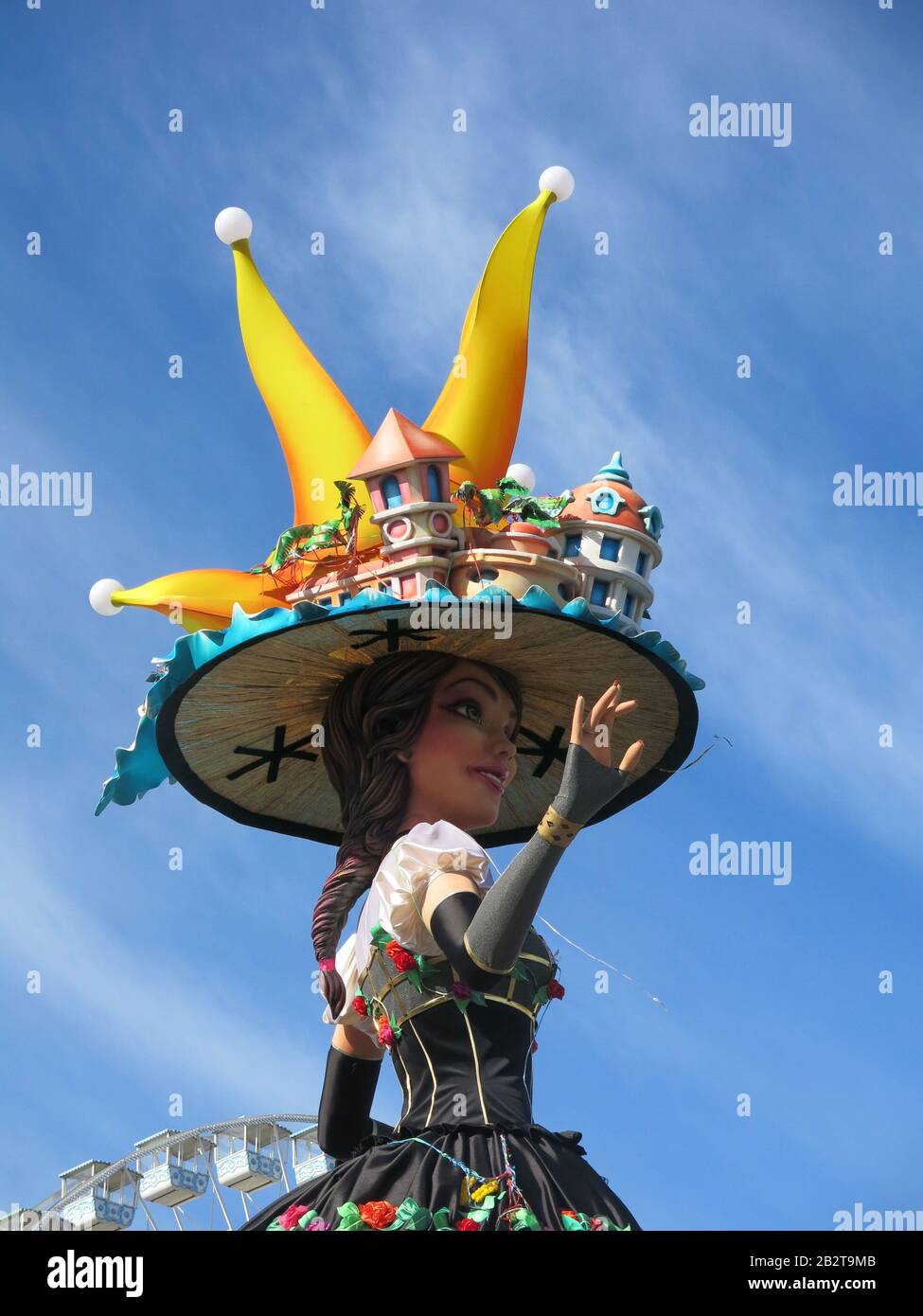 The Nice Carnival 2020 theme is King of Fashion and this giant puppet