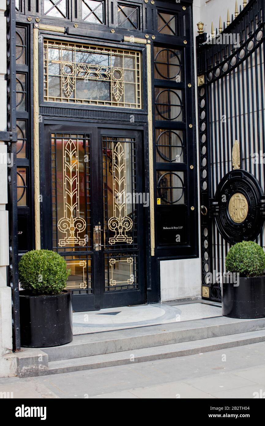 Featuring ornate and decorative mouldings hires