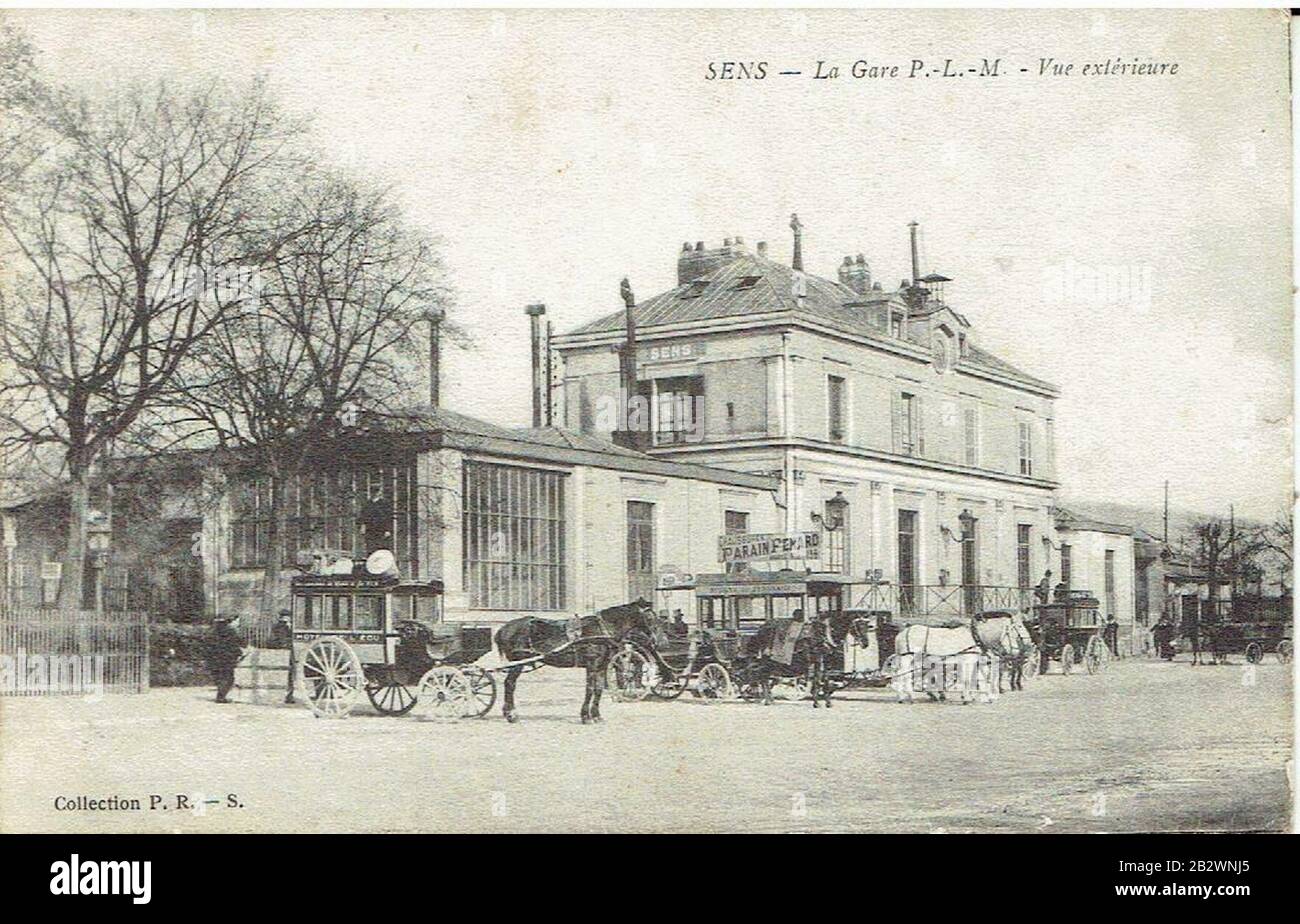 Gare de Sens 1915 Stock Photo Alamy
