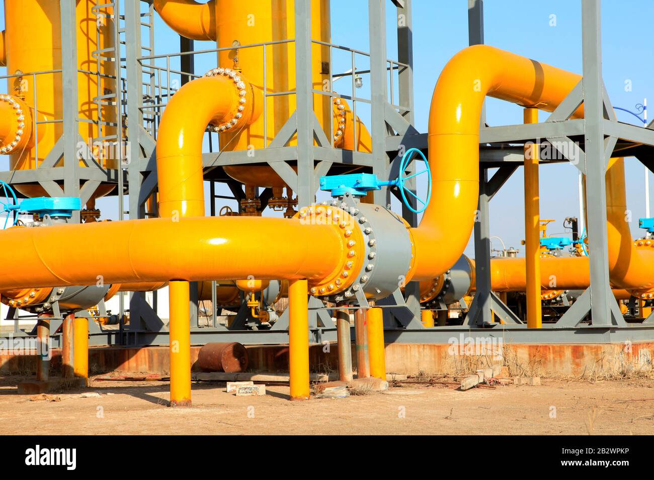 Oilfield equipment and pipeline Stock Photo Alamy