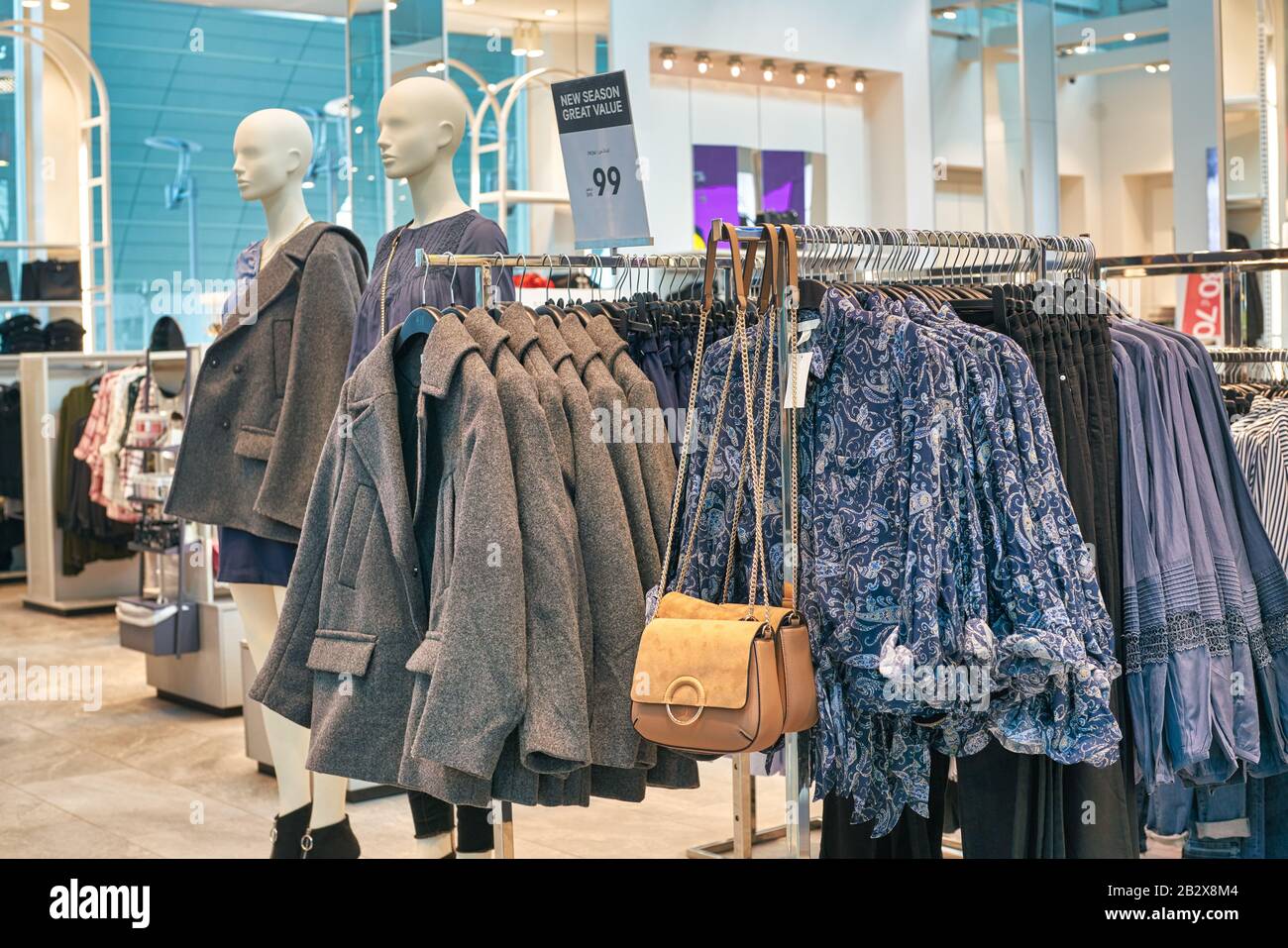 Clothing boutique uae hi-res stock photography and images - Alamy