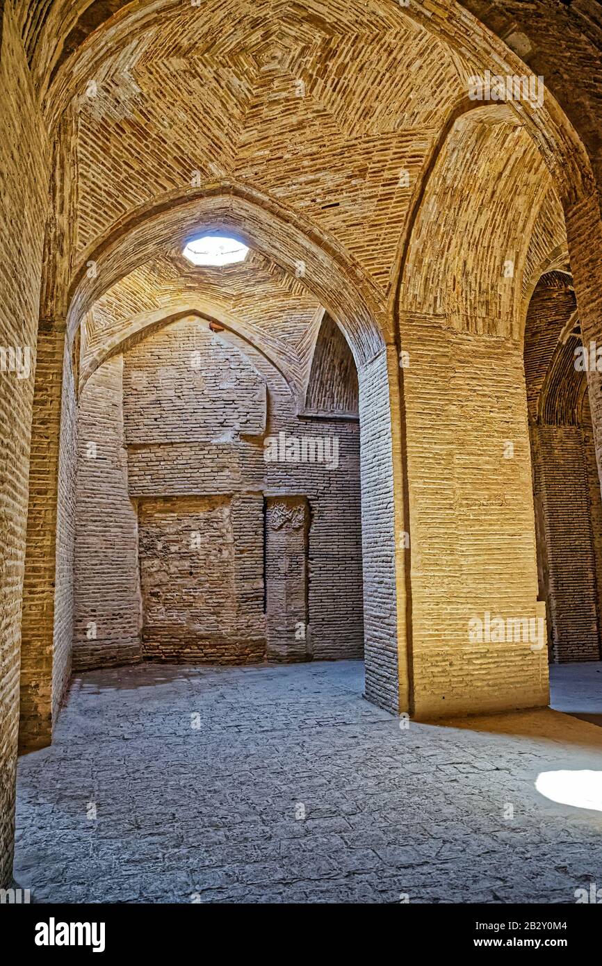 Isfahan Old Mosque interior Stock Photo - Alamy