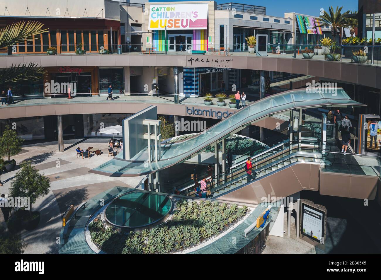 Santa monica place shopping mall hi-res stock photography and images - Alamy