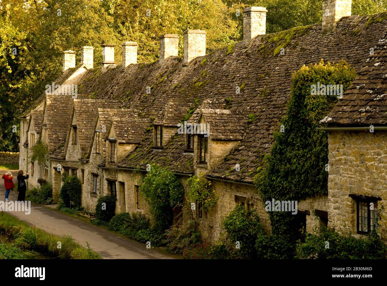 Cottages at Arlington Row, Bibury, Gloucestershire, England Stock Photo
