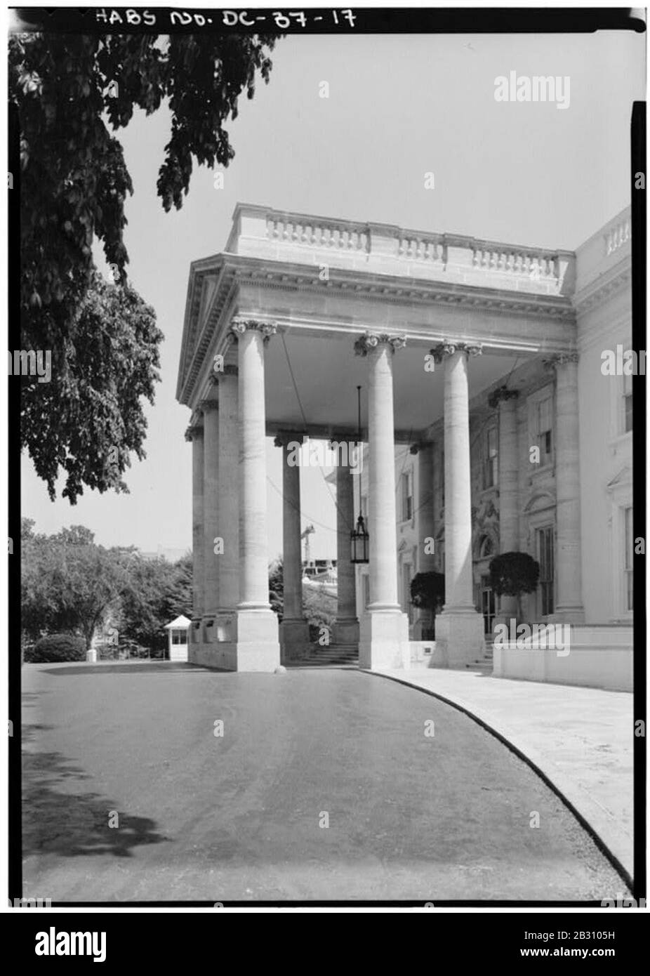 Portico view Cut Out Stock Images & Pictures Alamy