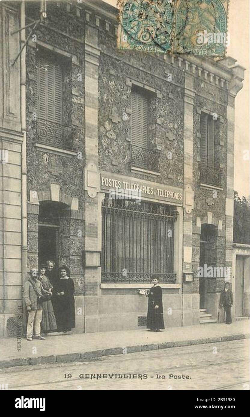 Gennevilliers Le Bureau De Poste Stock Photo Alamy