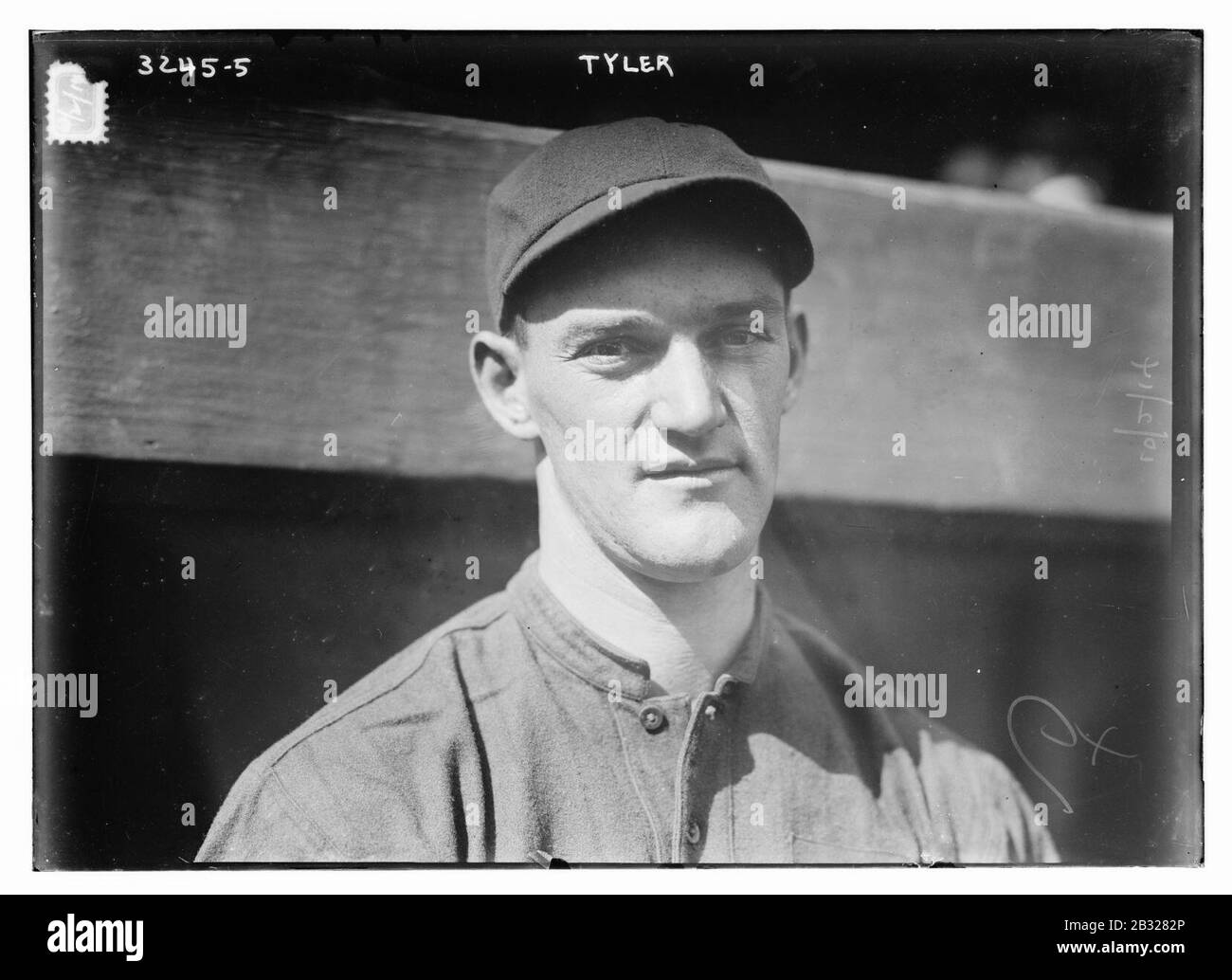 Lefty tyler hi-res stock photography and images - Alamy