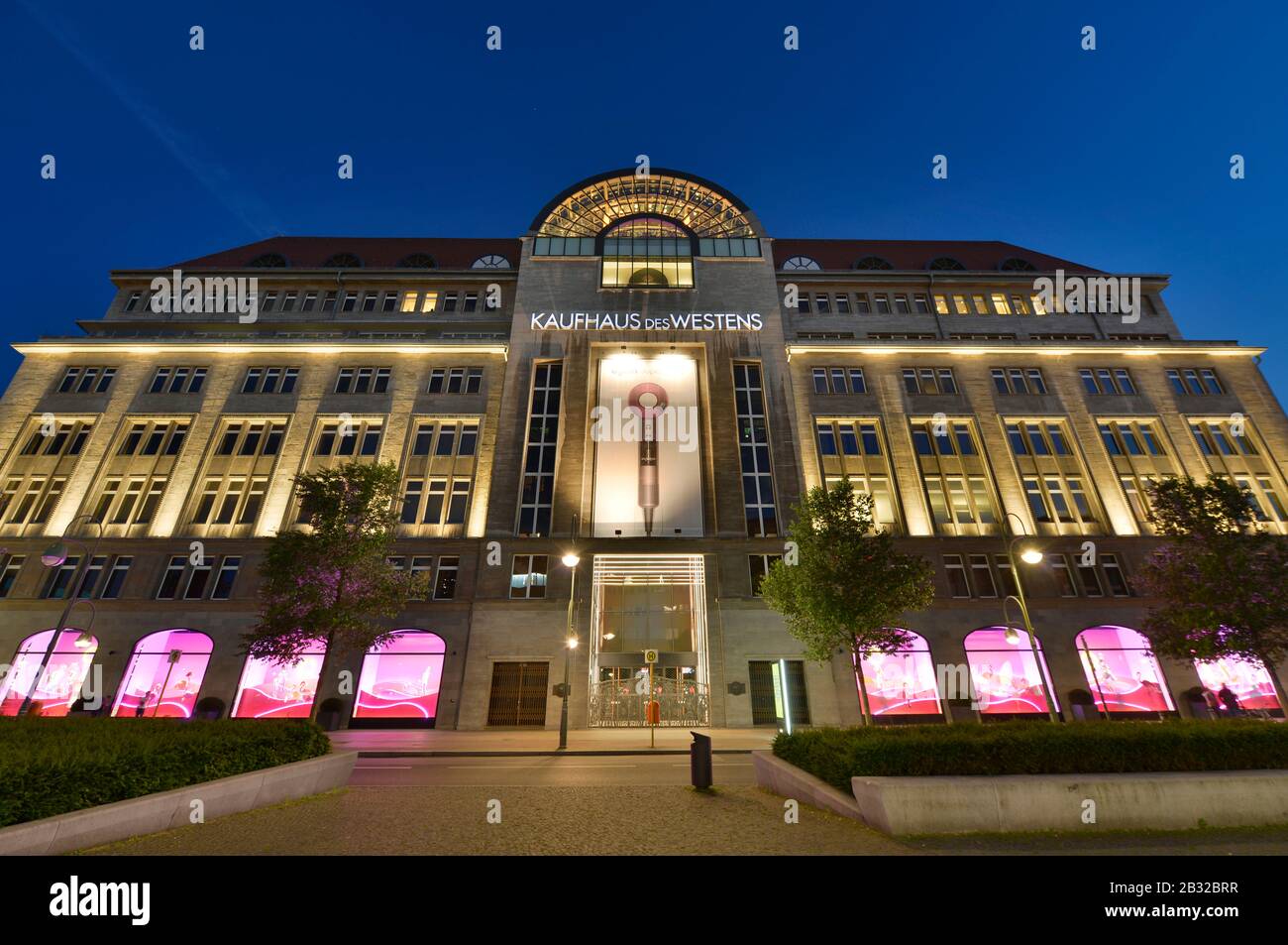 Kadewe, Tauentzienstrasse, Schoeneberg, Berlin, Deutschland / Schöneberg Stock Photo