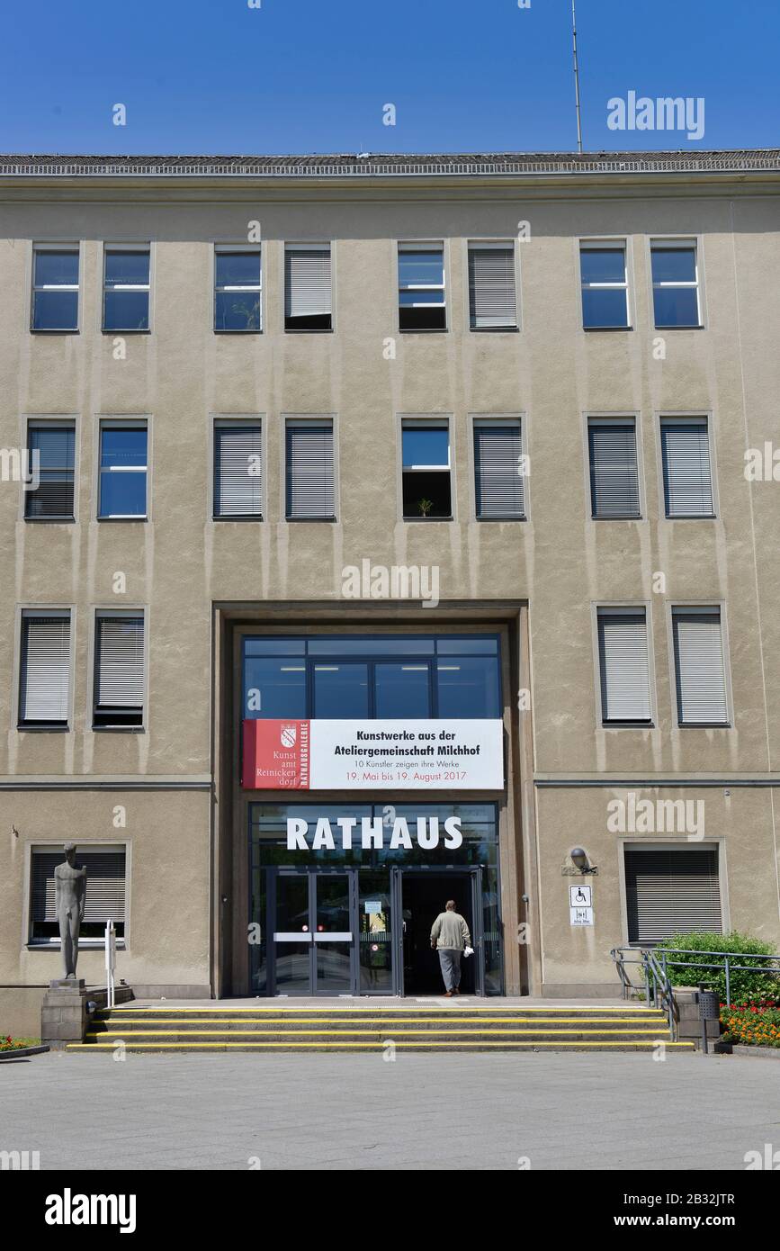 Rathaus Reinickendorf High Resolution Stock Photography And Images Alamy