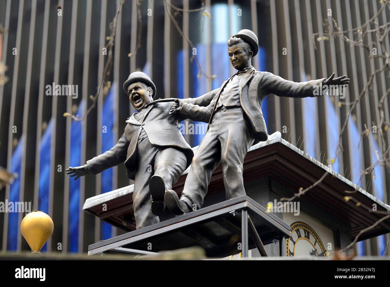 London, England, UK. 'Scenes in the Square' statue trail - Laurel and Hardy Stock Photo