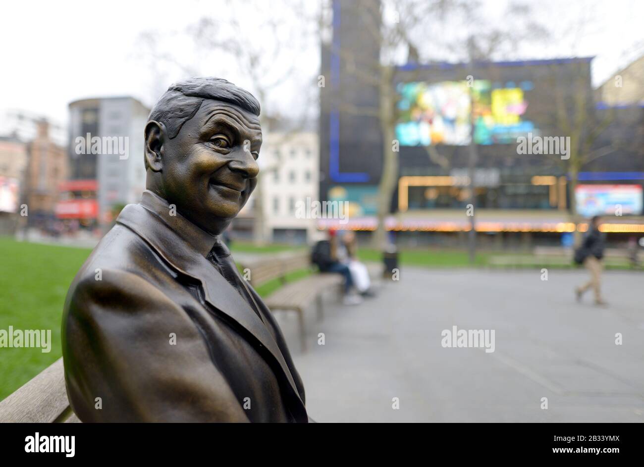 London, England, UK. 'Scenes in the Square' statue trail - Mr Bean Stock Photo