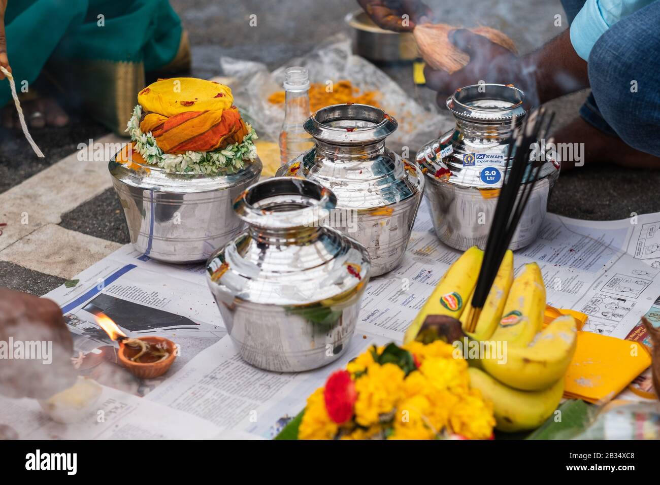 Singapore Singapore Feb 08 2020 Thaipusam Is A Religious Celebration By Devotees Its Highlight Is A Barefoot Walk Of Devotees Carrying Milk Pots Stock Photo Alamy