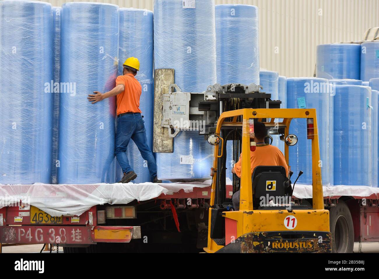 Load Lines High Resolution Stock Photography And Images Alamy