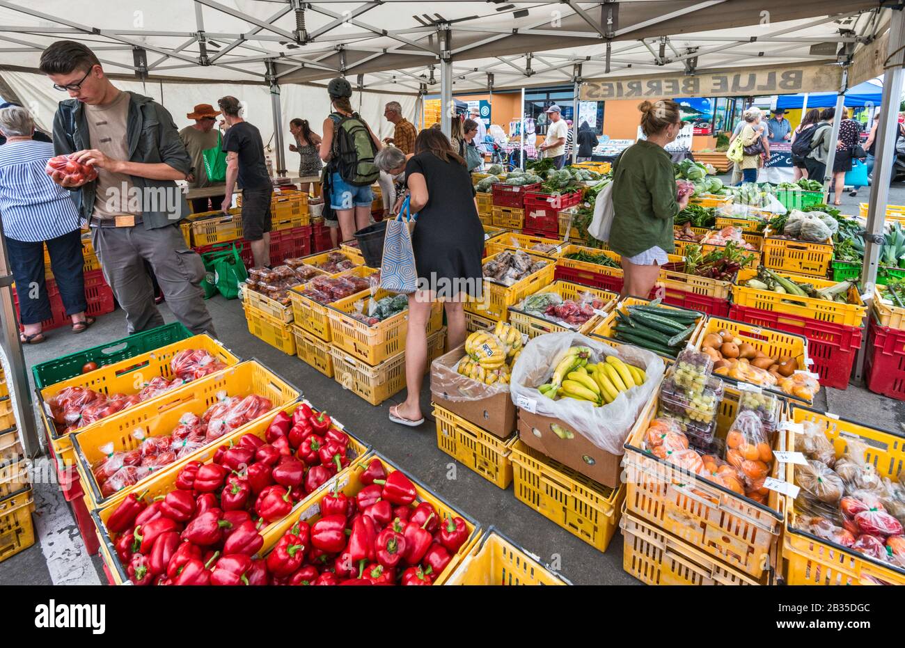 Fruit and greengrocer hires stock photography and images Alamy