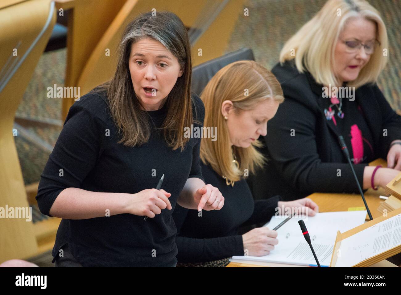 Edinburgh, UK. 4th Mar, 2020. Pictured: Aileen Campbell MSP - Cabinet Secretary for Communities and Local Government. Portfolio Questions - The Presiding Officer has grouped the following questions: Communities and Local Government: Questions 5 and 8 Social Security and Older People: Questions 6 and 7 Credit: Colin Fisher/Alamy Live News Stock Photo