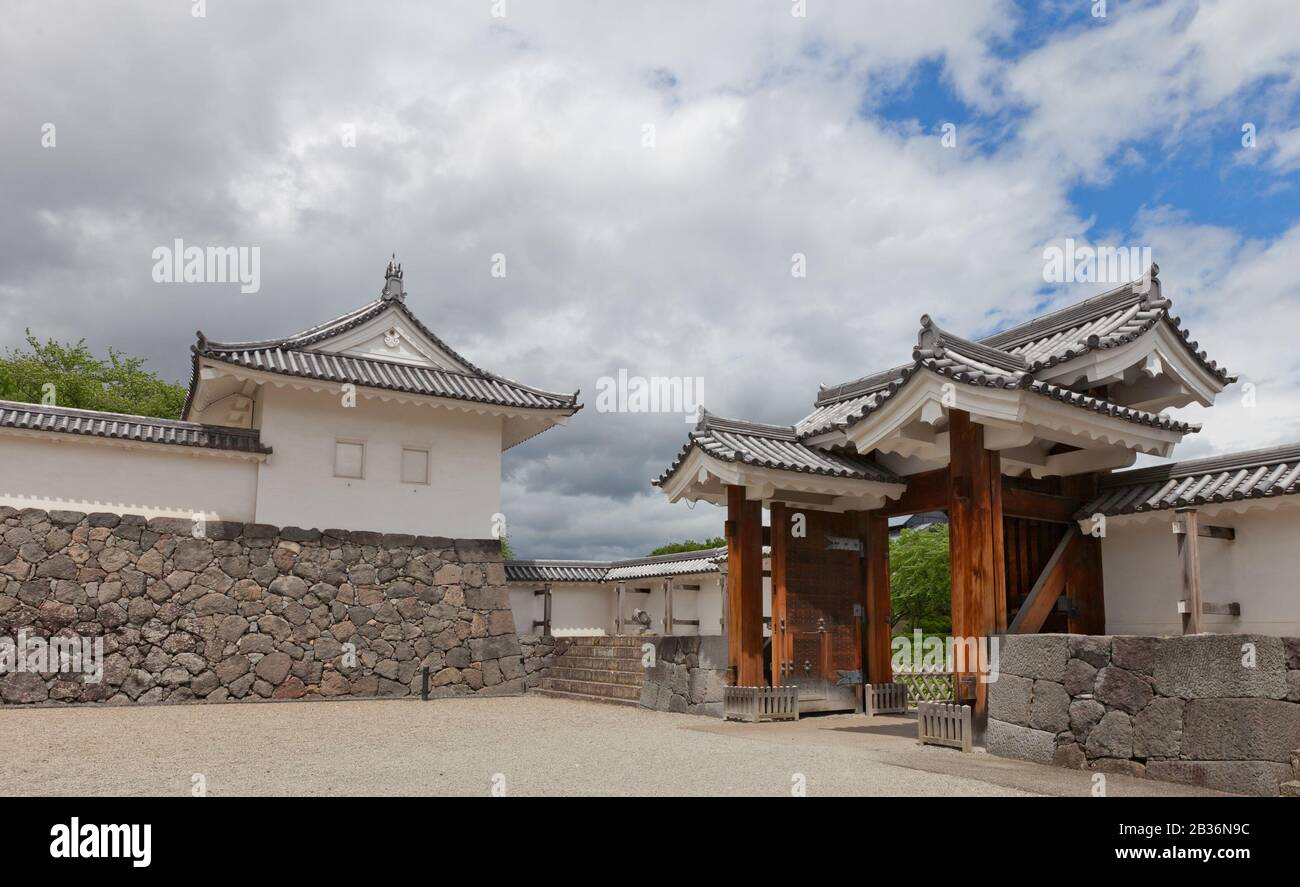 Reconstructed (1991) Outer Eastern Main Gate and Tamon Turret of Second Bailey of Yamagata Castle (founded in 1356). National historical site of Japan Stock Photo