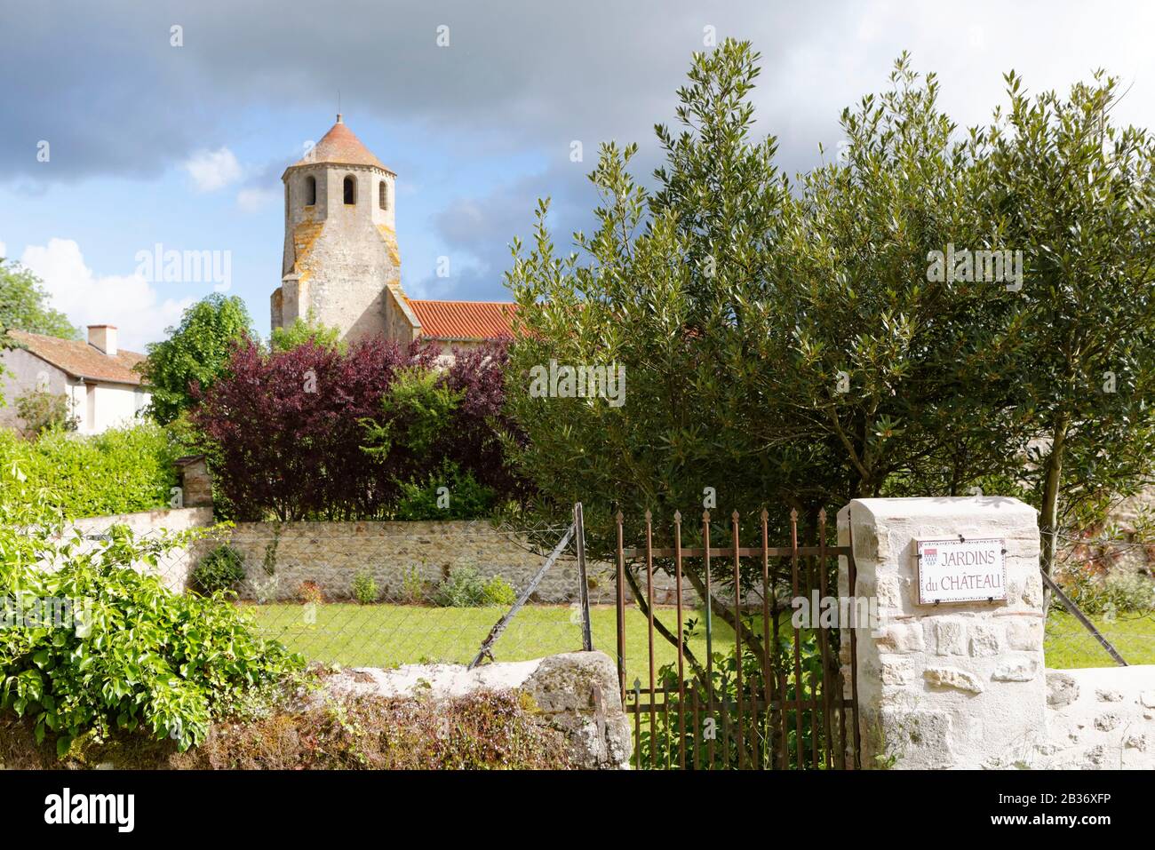 France, Allier, Verneuil-en-Bourbonnais, Saint-Pierre church Stock Photo