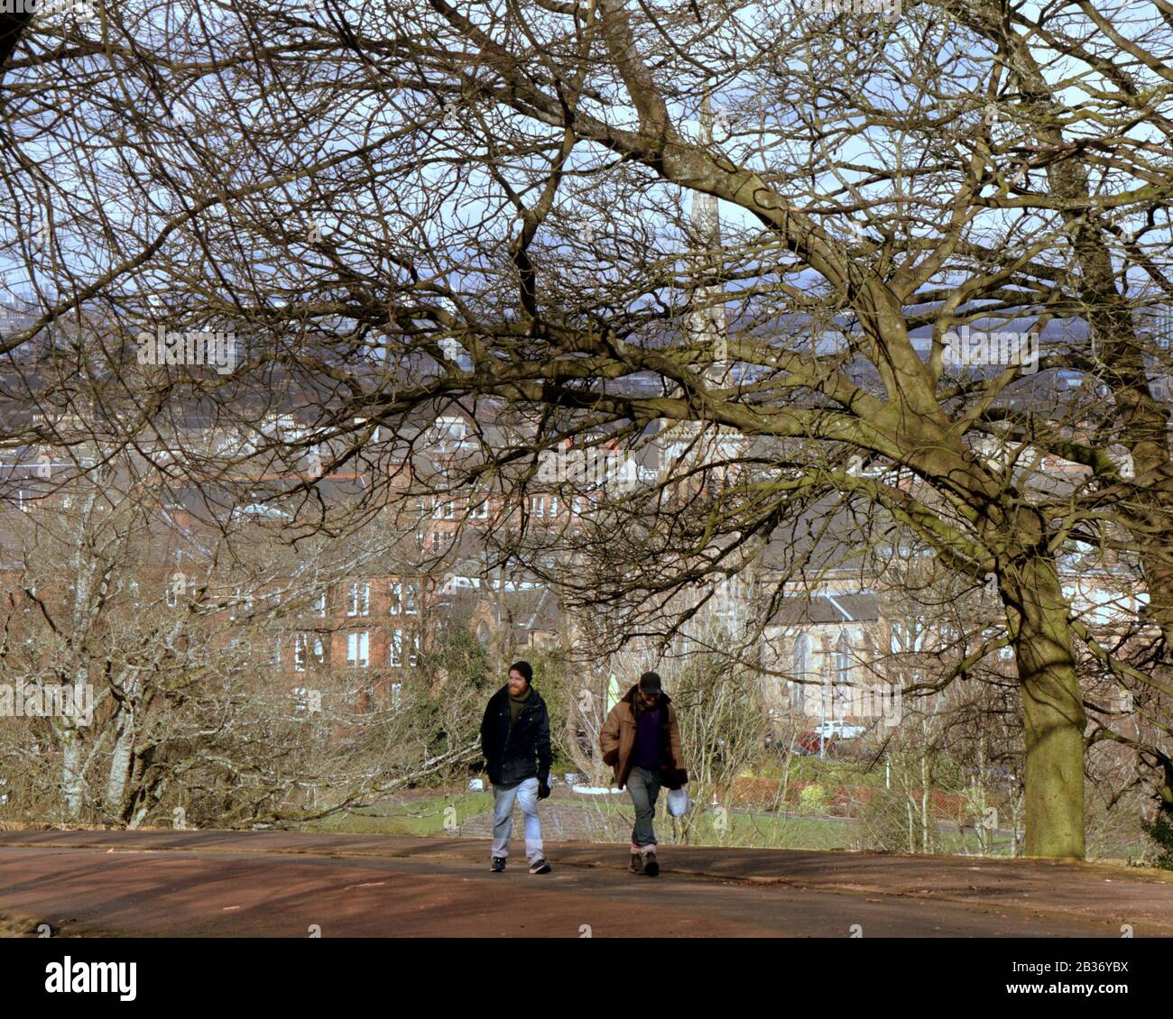 Glasgow, Scotland, UK, 4th March, 2020: UK Weather: Sunny spring day saw locals and tourists enjoy the sun in the queens park area of the city. Copywrite Gerard Ferry/ Alamy Live News Stock Photo