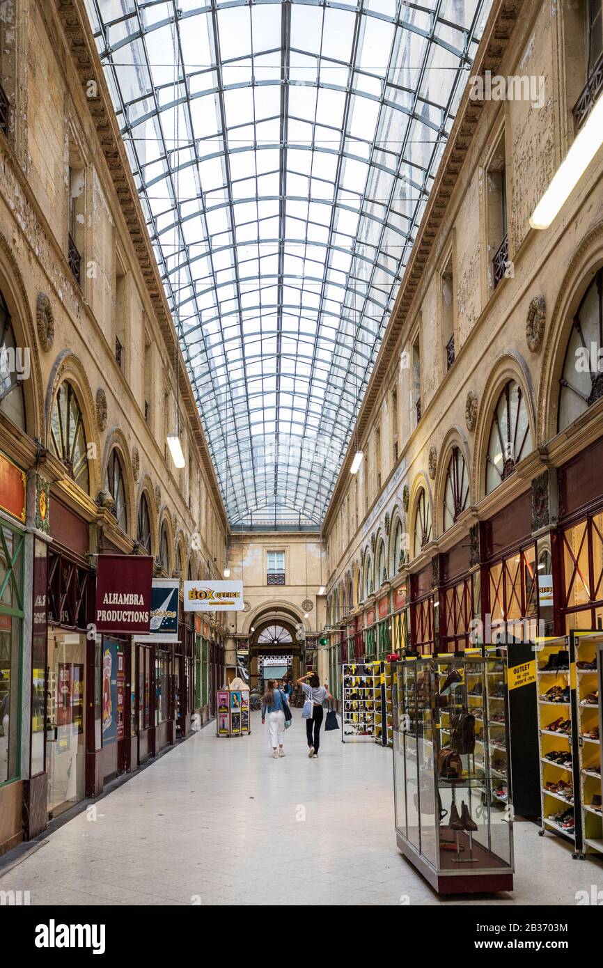 France, Gironde, Bordeaux, area classified as World Heritage by UNESCO, Saint-Pierre district, Galerie Bordelaise, shopping gallery built in 1833 Stock Photo