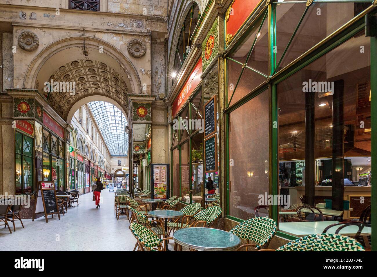 France, Gironde, Bordeaux, area listed as World Heritage by UNESCO, the Galerie Bordelaise, shopping gallery built in 1833, café and brasserie Le Saint-Remi Stock Photo