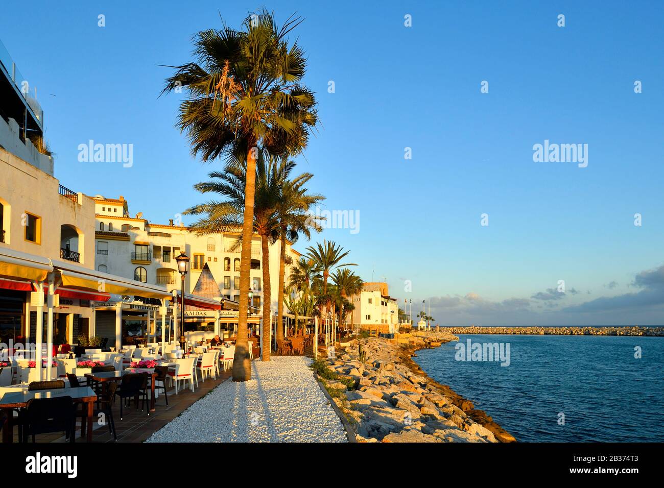 geography / travel, Spain, Marbella, gastronomy, restaurant Salduba Pub,  sports port Puerto Banus, Andalusia, tables and chairs, harbour,  Additional-Rights-Clearance-Info-Not-Available Stock Photo - Alamy