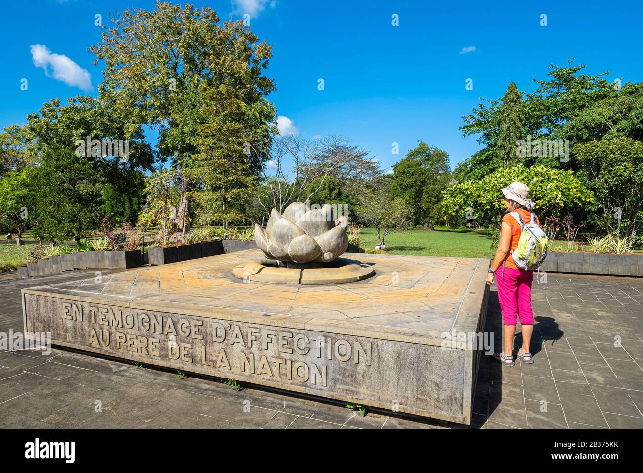 Mauritius, Pamplemousses district, Pamplemousses, Sir Seewoosagur Ramgoolam botanical garden, memorial Stock Photo