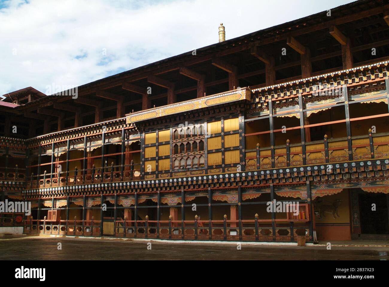Paro Inside Bhutan, inside courtyard of Paro Dzong Stock Photo - Alamy