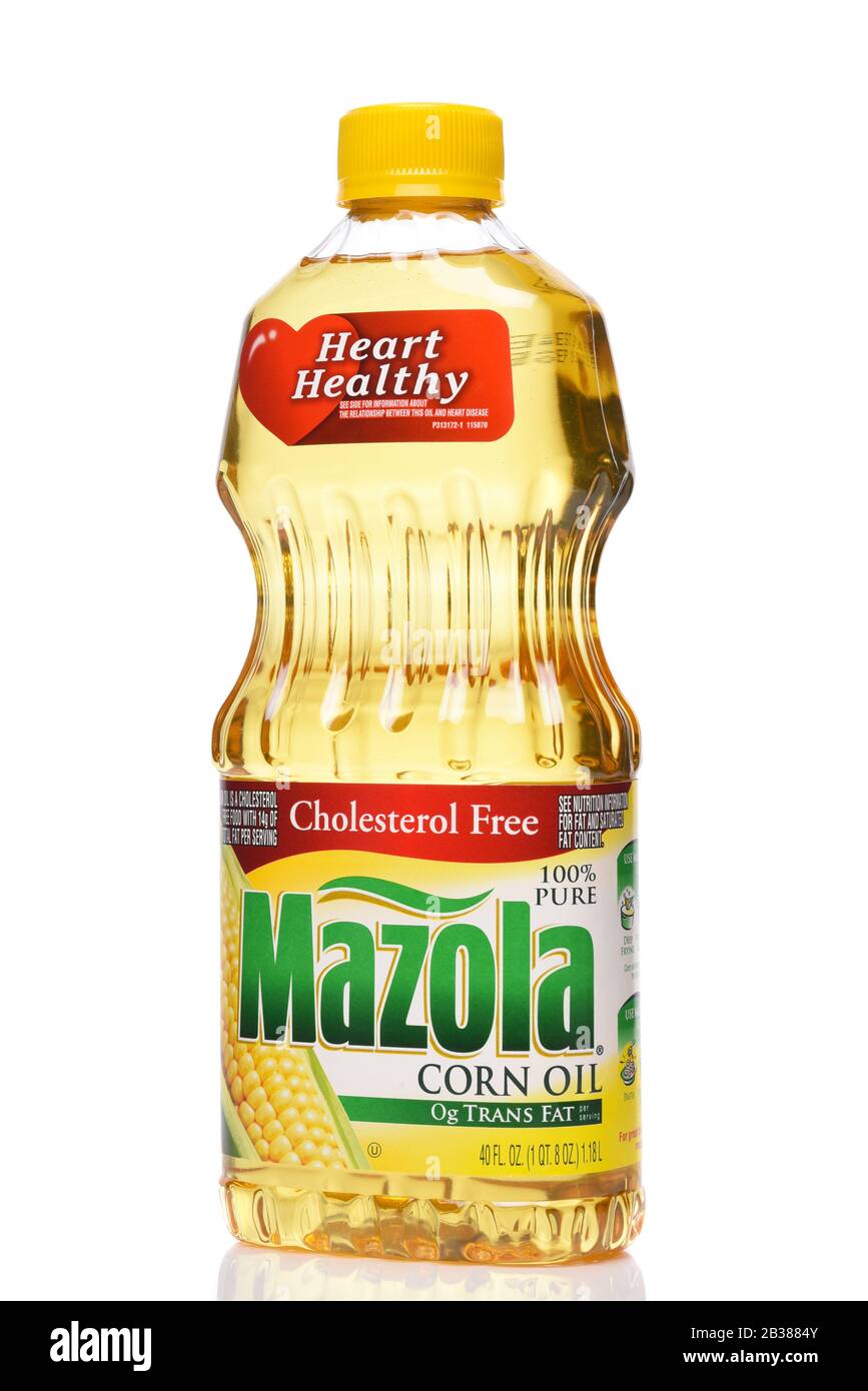 IRVINE, CALIFORNIA - 24 DECEMBER 2019: A bottle of Mazola Corn Oil. Stock Photo