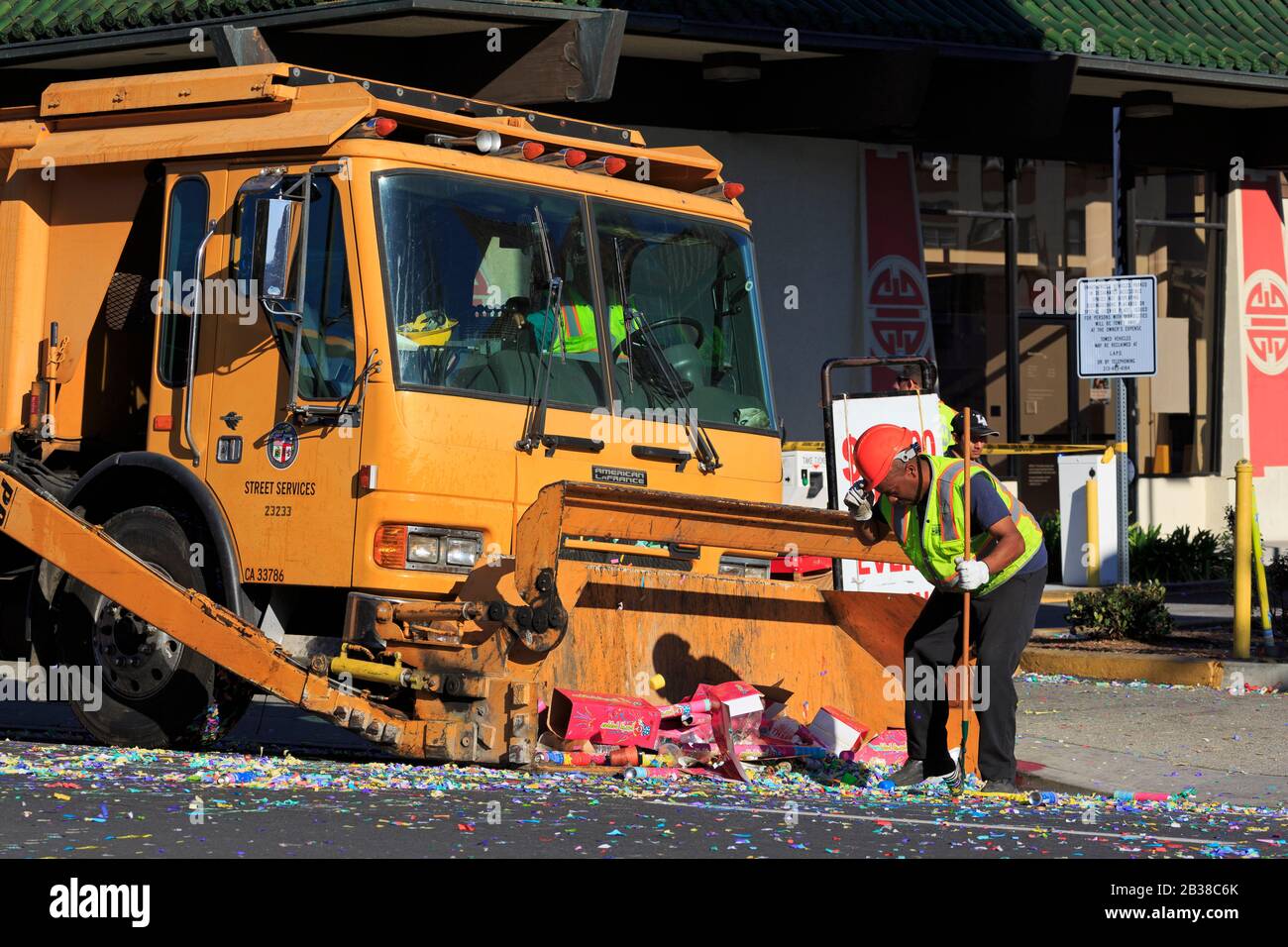 Chinese street cleaning hires stock photography and images Alamy