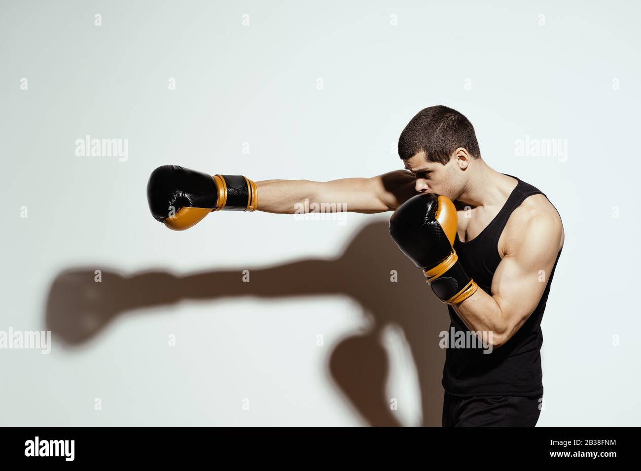 Throwing a punch hires stock photography and images Alamy