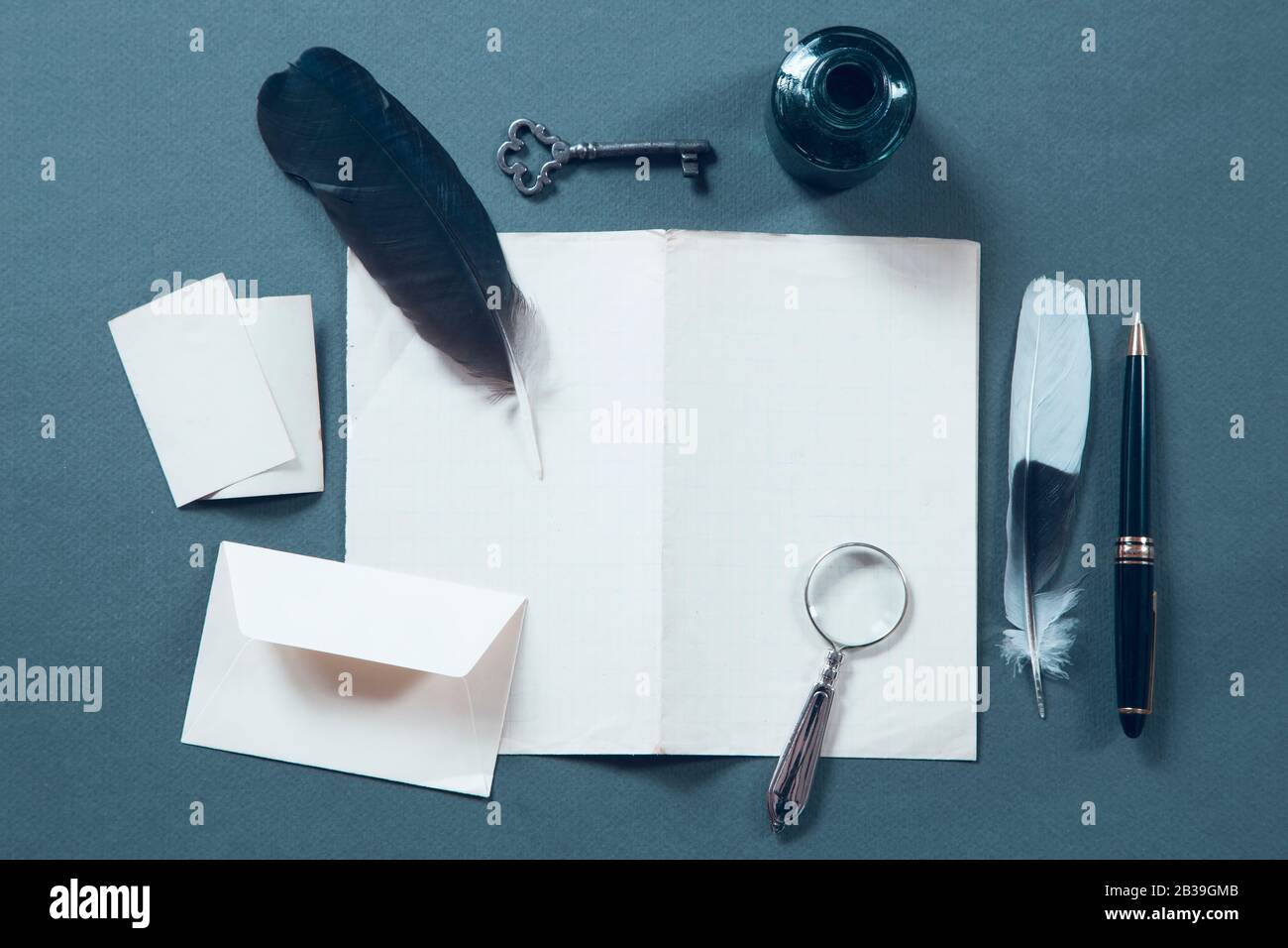 Vintage writing set with feathers Stock Photo Alamy