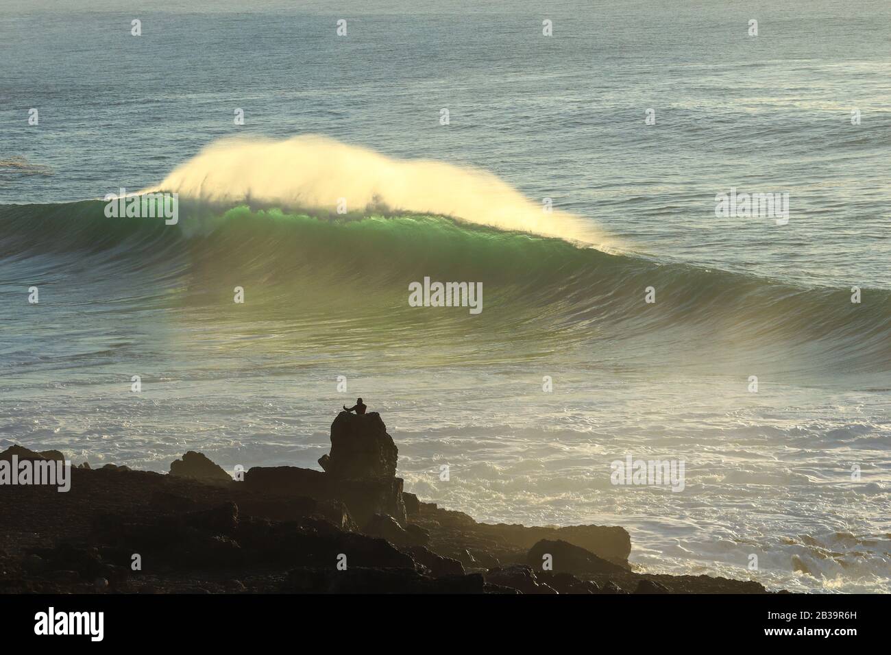 Ireland surfing big wave hi-res stock photography and images - Alamy