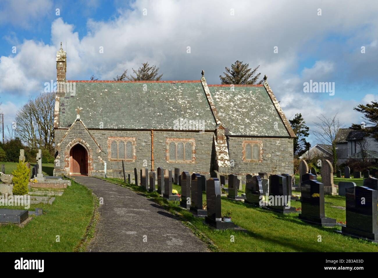 Victorian tombstones hires stock photography and images Alamy