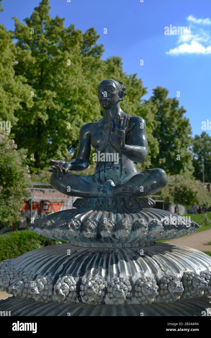 Indischer Brunnen, Engelbecken, Mitte, Berlin, Deutschland Stock Photo