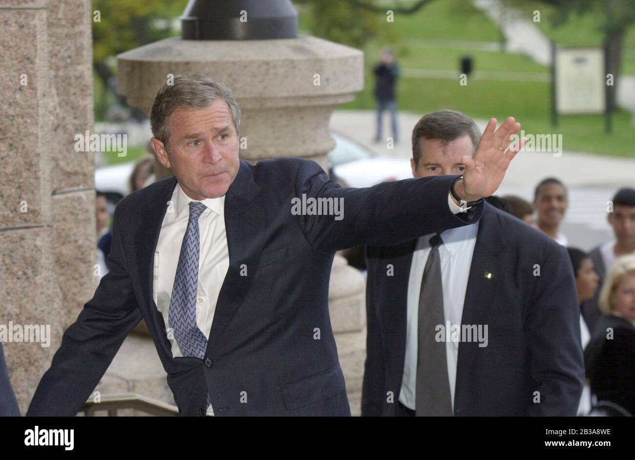 Austin, Texas USA, 22 NOV 2000: Texas governor and Republican presidential nominee George W. Bush arrives at the Texas Capitol to make a statement to the press following the Florida Supreme Court ruling in favor of ballot recounts in the U.S. presidential election. ©Bob Daemmrich Stock Photo