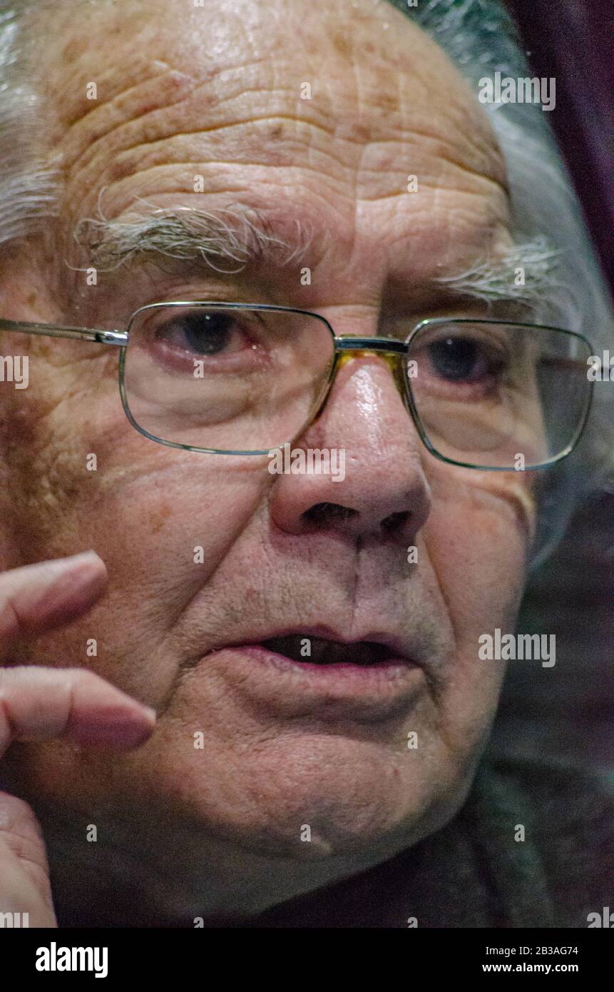 Argentinian Peace Nobel Prize, Adolfo Perez Esquivel in an interview at an Argentine university radio station Stock Photo