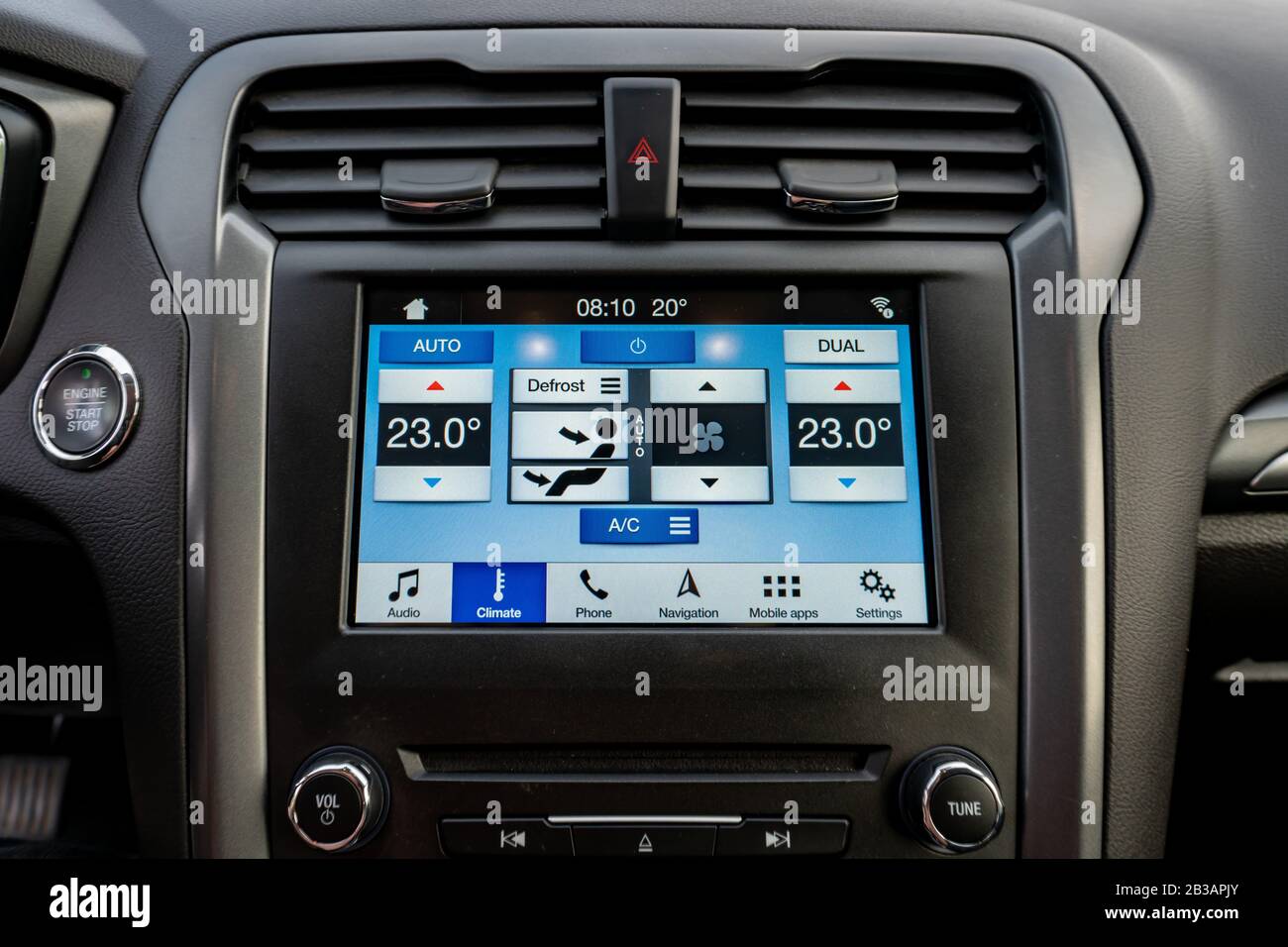 Latest technology multimedia system, SYNC 3 mounted on a Ford Mondeo  Titanium MK5, year 2017. Touchscreen screen and connection to Android car  Stock Photo - Alamy