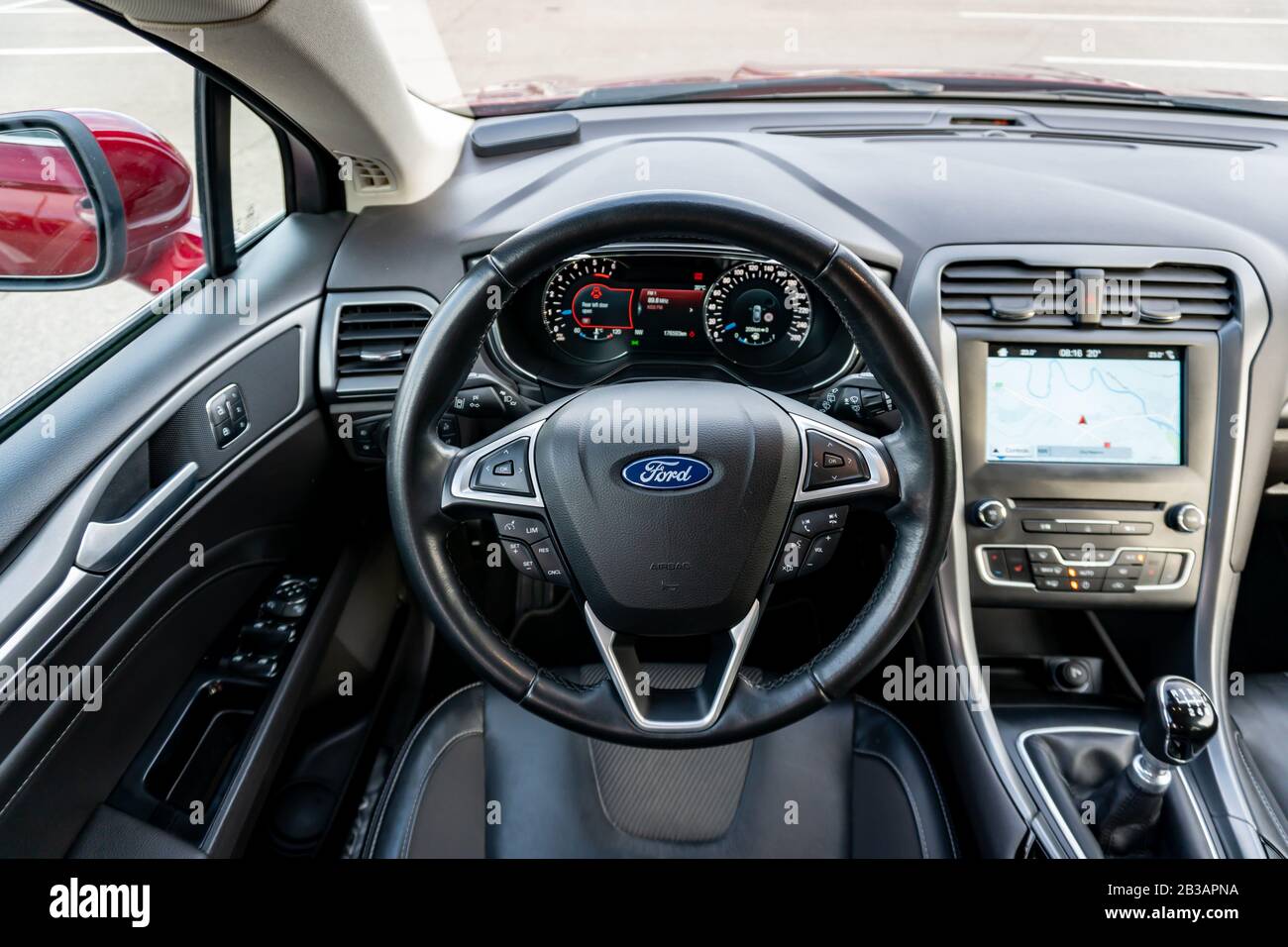 Subtropisch Ongepast waterstof Latest technology multimedia system, SYNC 3 mounted on a Ford Mondeo  Titanium MK5, year 2017. Touchscreen screen and connection to Android car  Stock Photo - Alamy