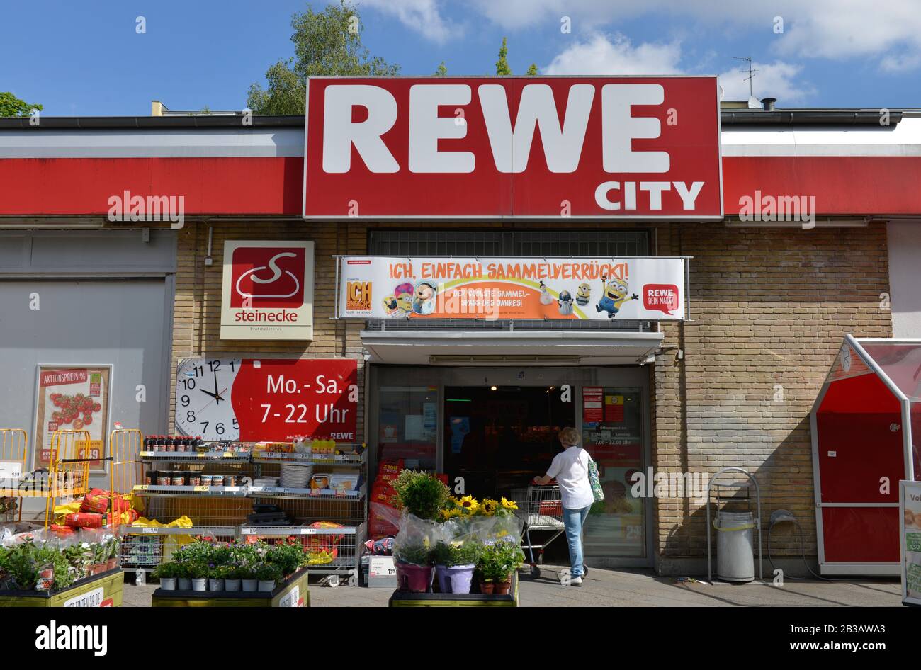Rewe city markt hi-res stock photography and images - Alamy