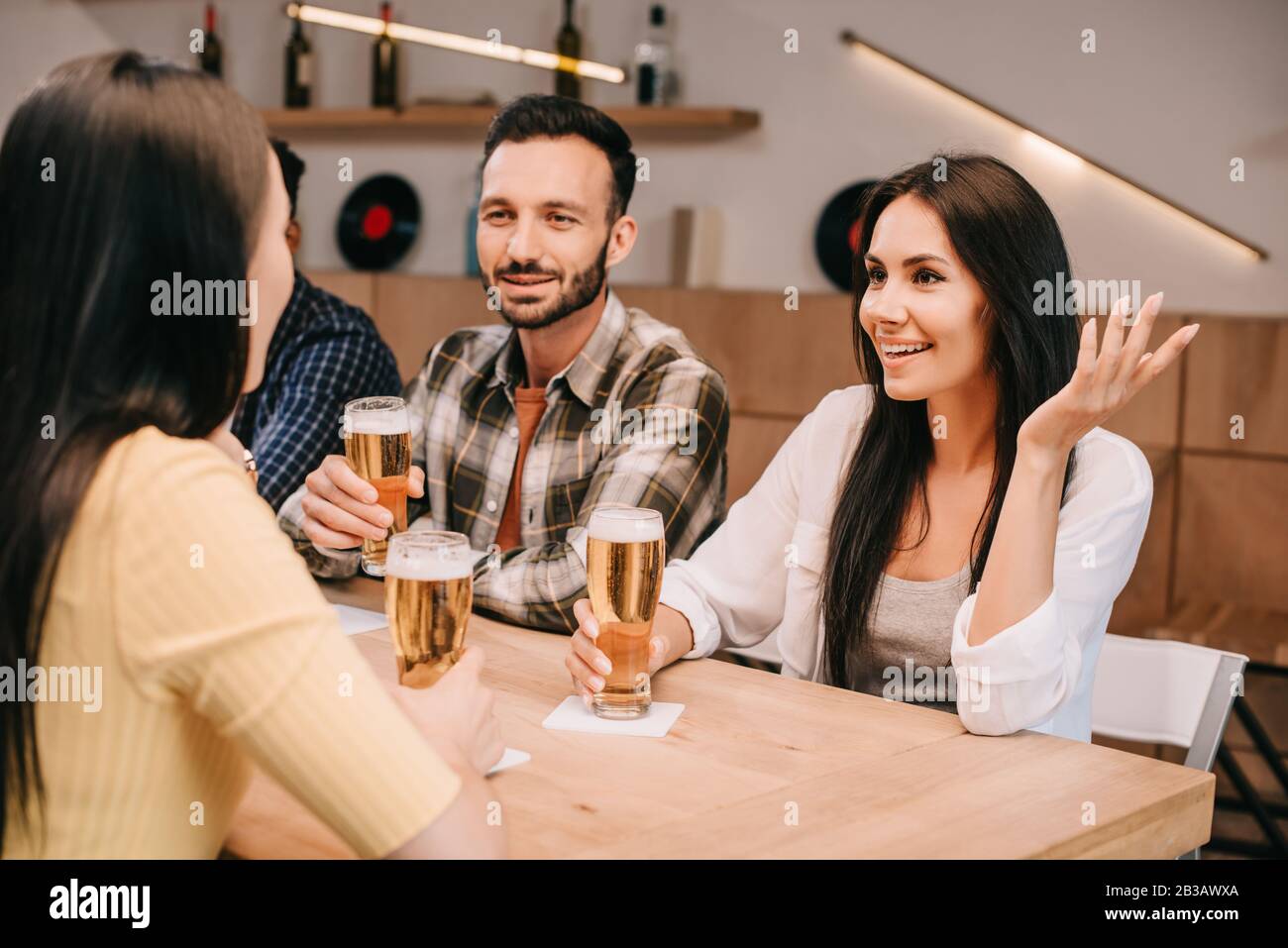 Three women in pub talking hi-res stock photography and images - Alamy