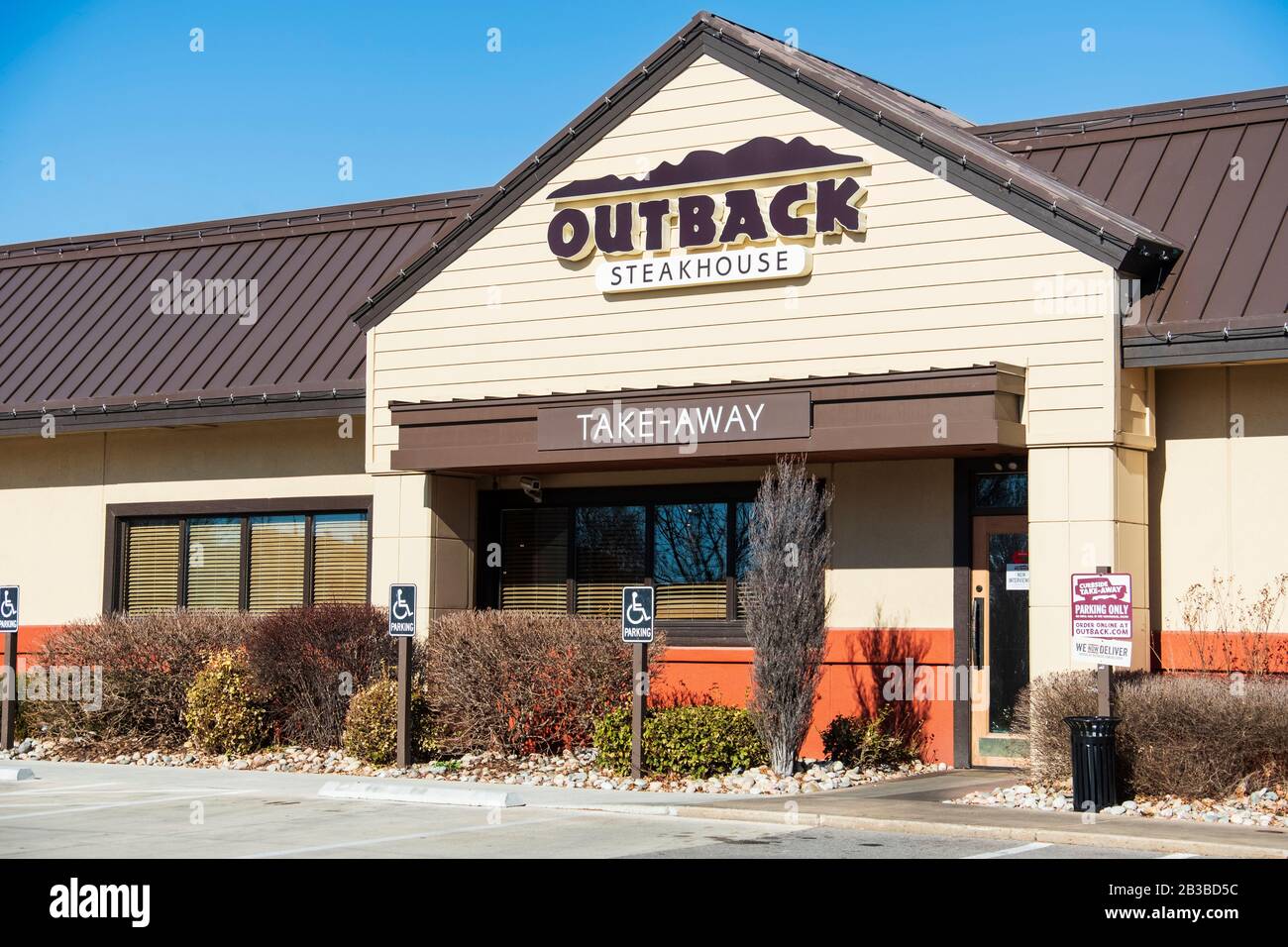 The Take-Away entrance, or take out, of Outback Steakhouse, Bradley Fair Mall, Wichita, Kansas, USA. Stock Photo